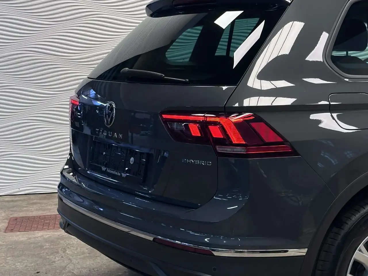 Volkswagen Tiguan - 12