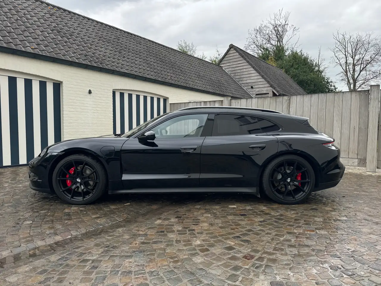 Porsche Taycan - 3
