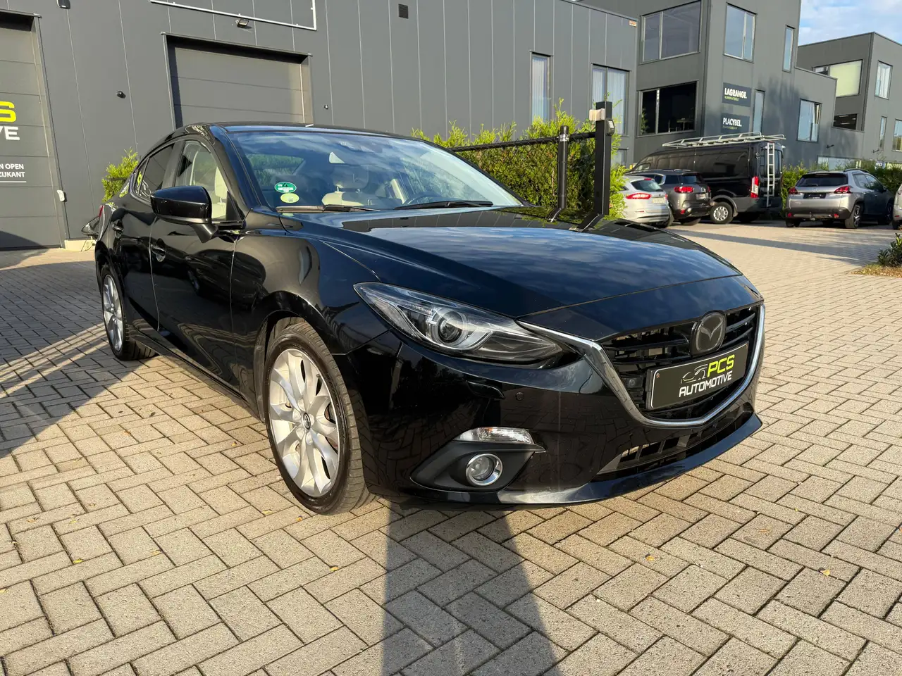 Mazda 3 - 3
