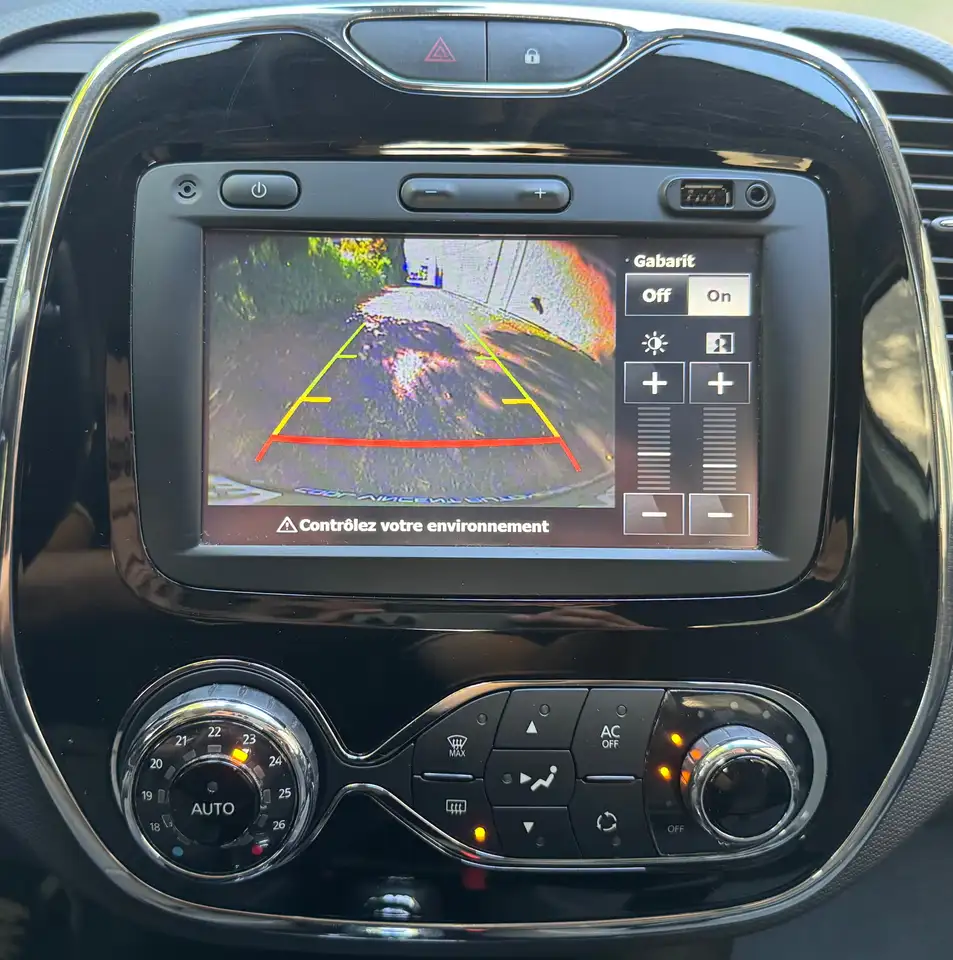 Renault Captur - 10