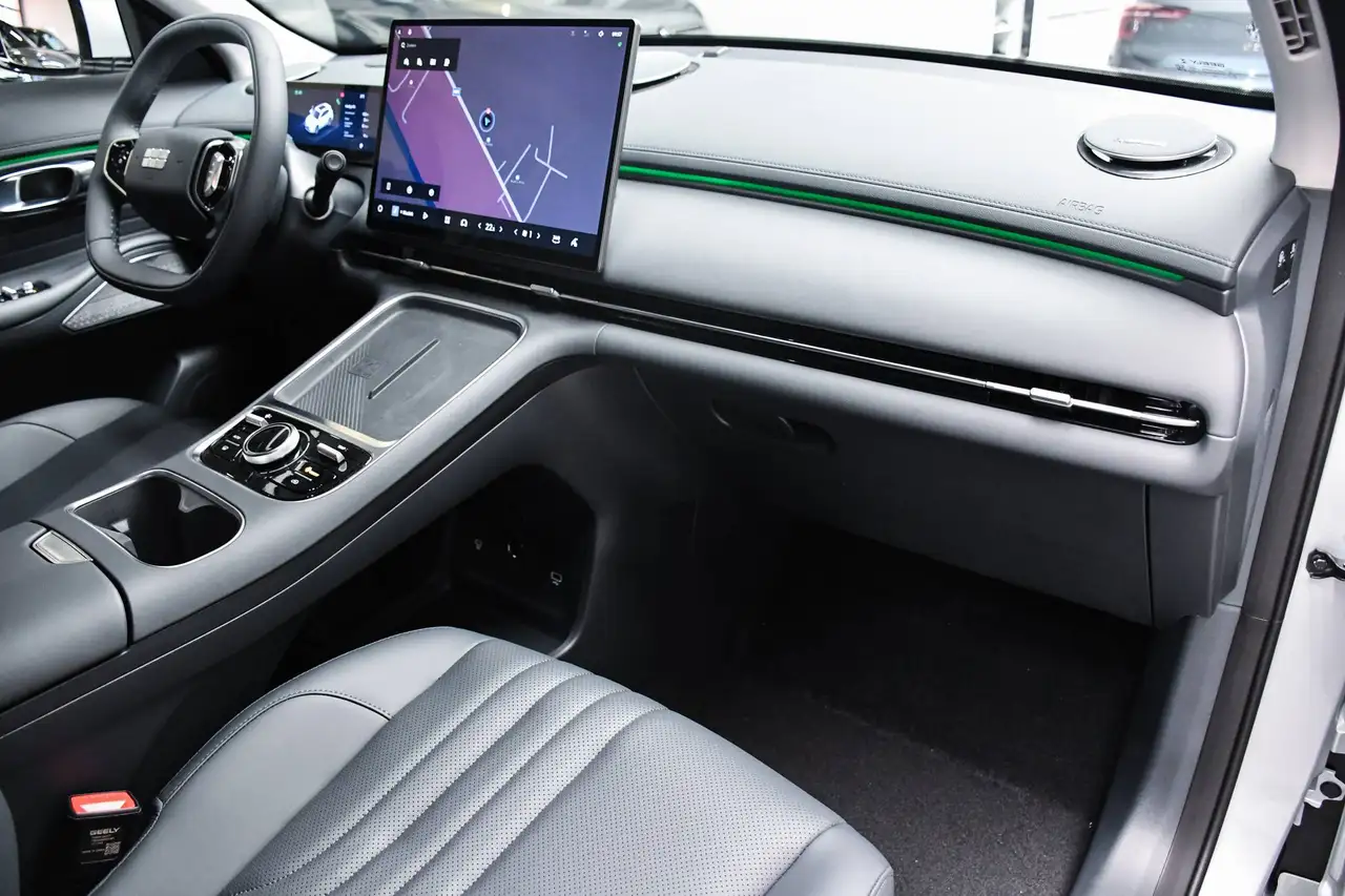 Geely Starray EM-i - 7