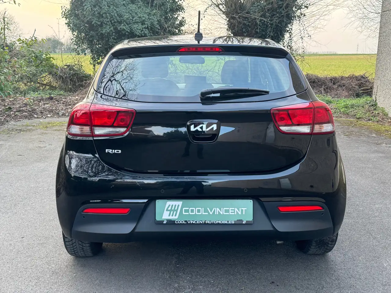 Kia Rio - 5