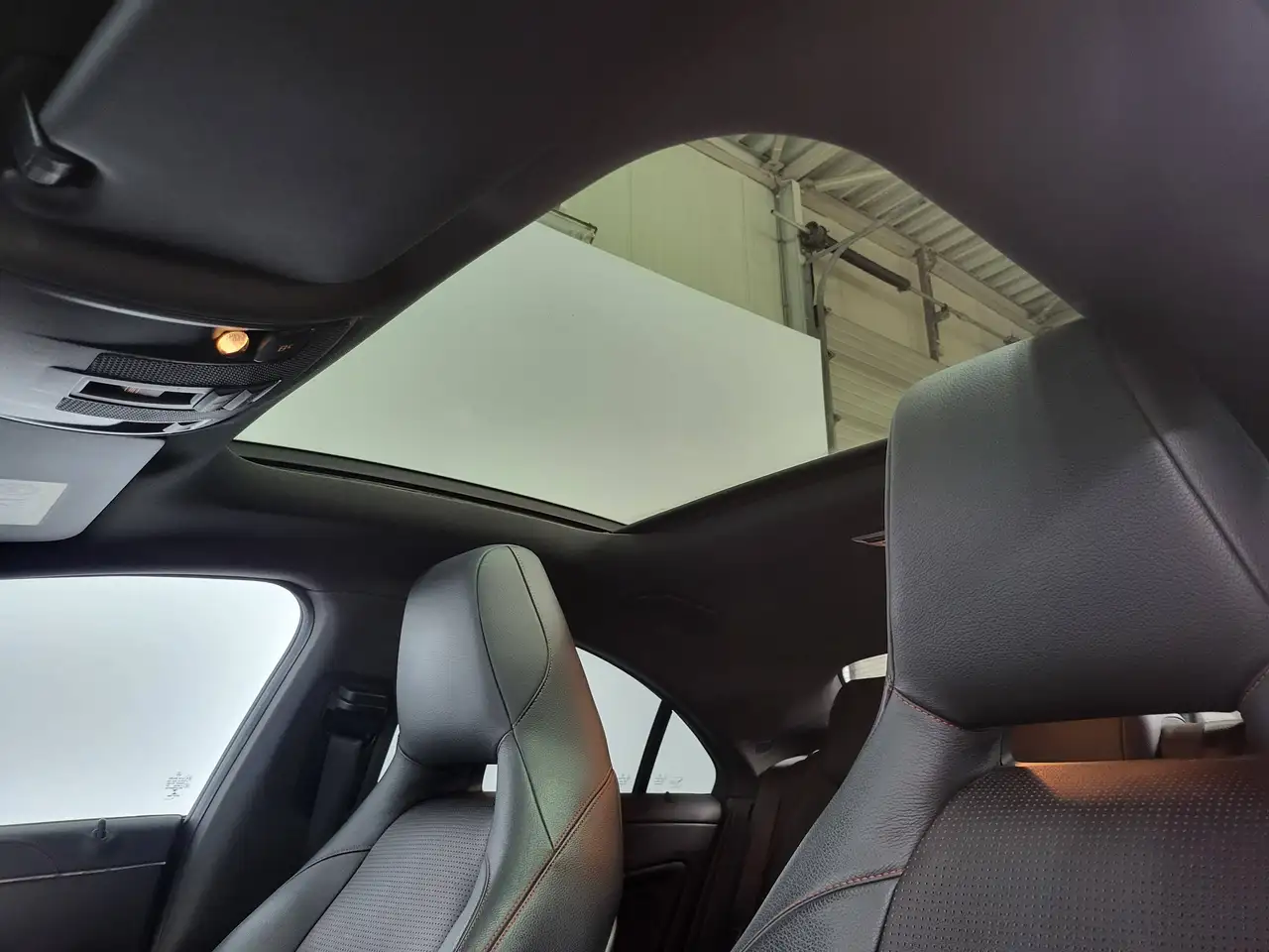 Mercedes-Benz CLA 200 - 12