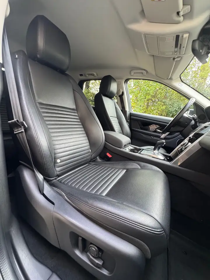 Land Rover Discovery Sport - 10