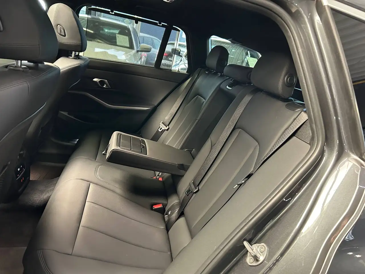 BMW 330 - 8