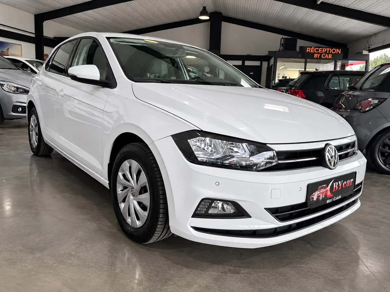Volkswagen Polo - 2