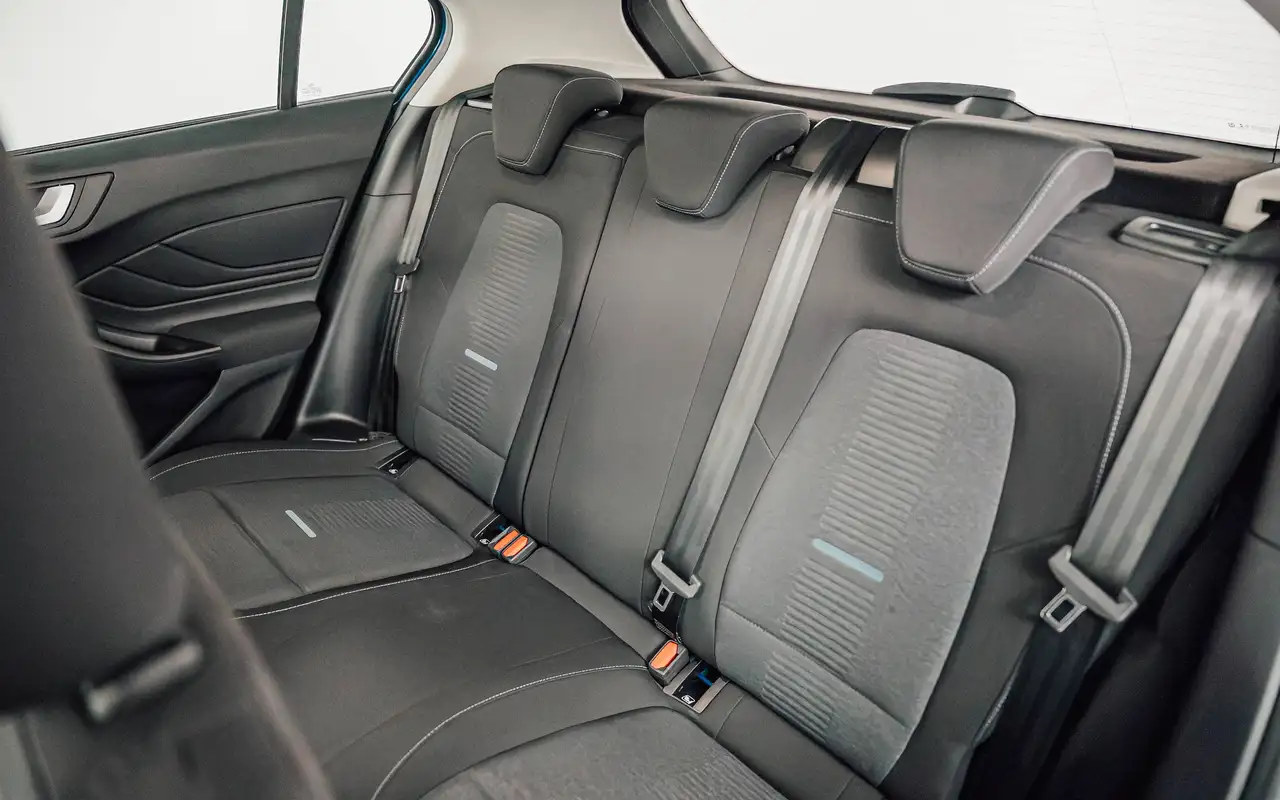Ford Focus - 8