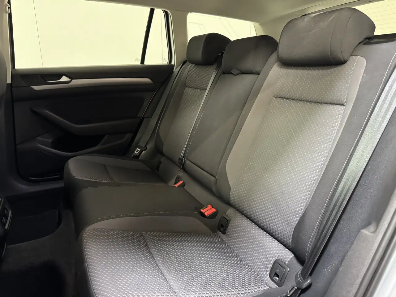 Volkswagen Passat - 10