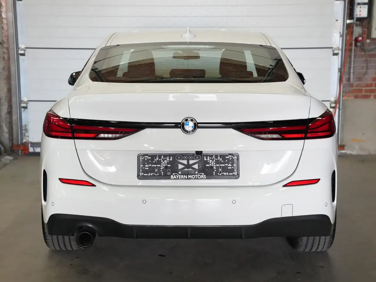 BMW 218 - 6