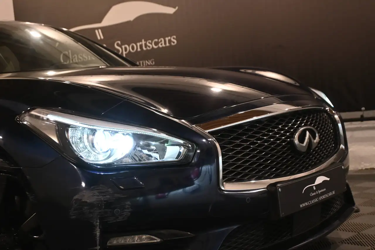 Infiniti Q70 - 3