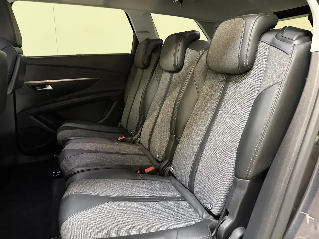 Peugeot 5008 - 10
