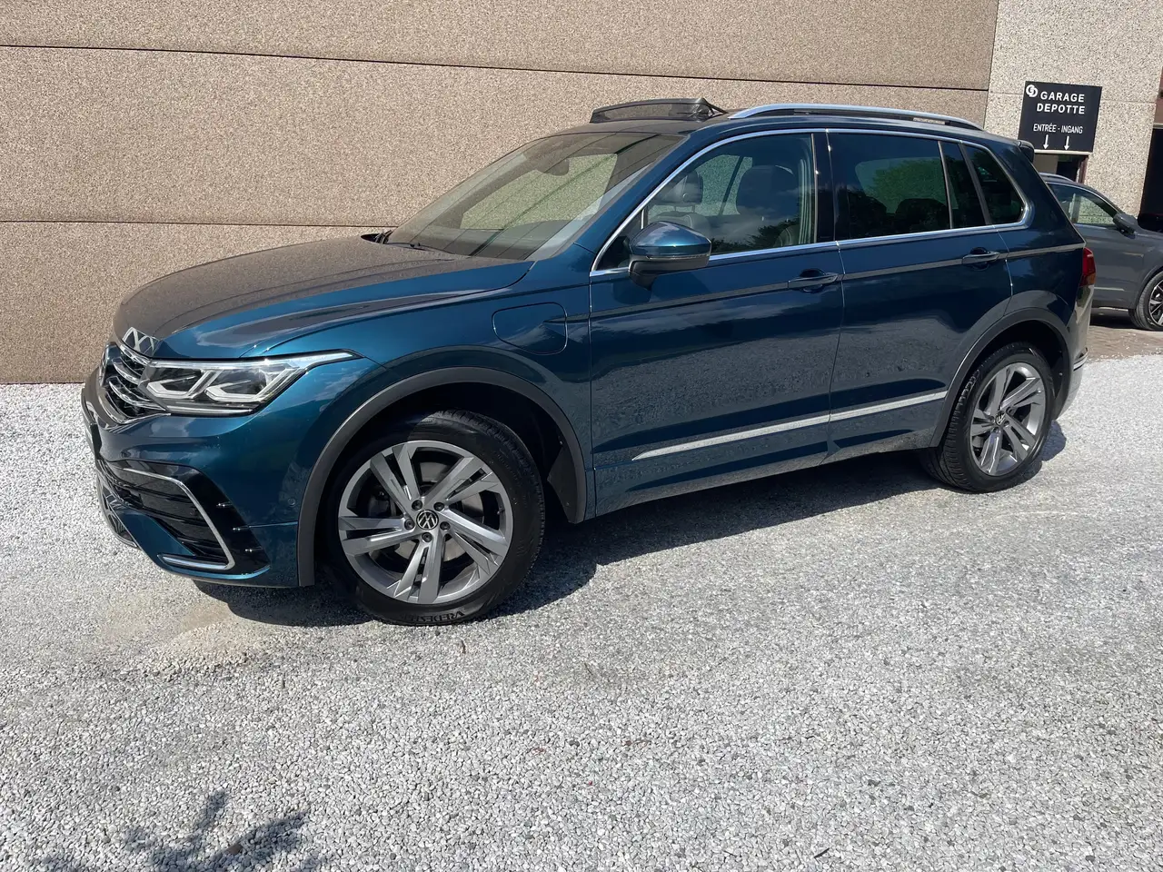 Volkswagen Tiguan - 3