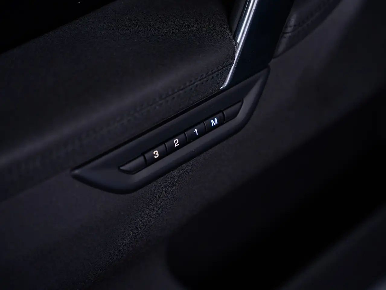 Land Rover Discovery Sport - 10