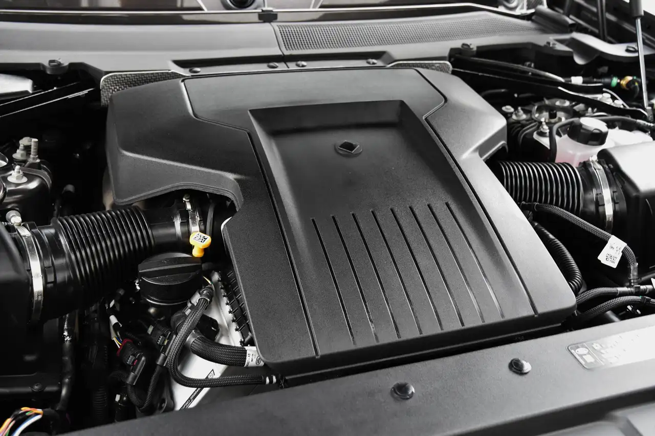 Land Rover Defender - 6