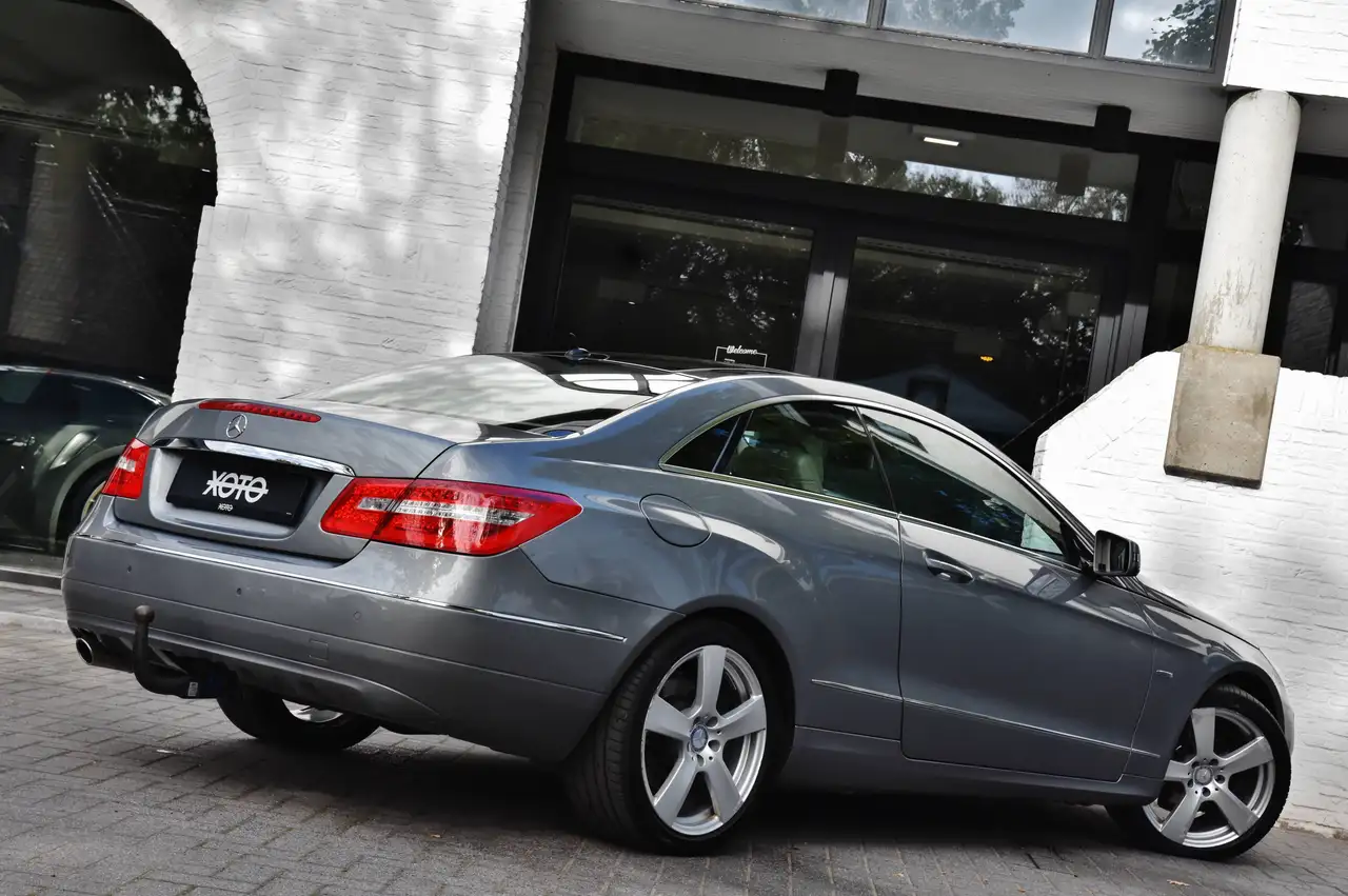 Mercedes-Benz E 220 - 8