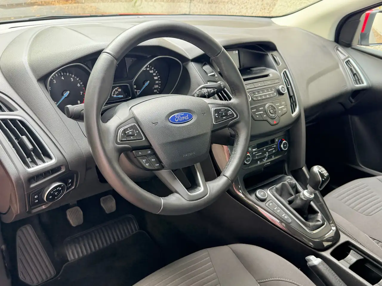 Ford Focus - 8