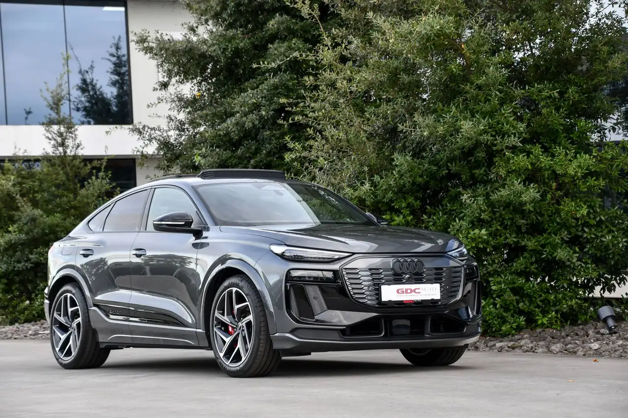 Audi SQ6 e-tron - 11