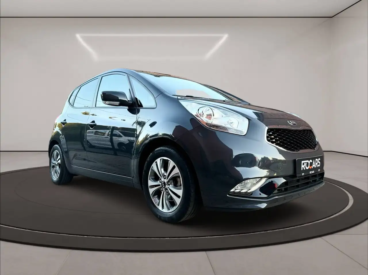 Kia Venga - 4