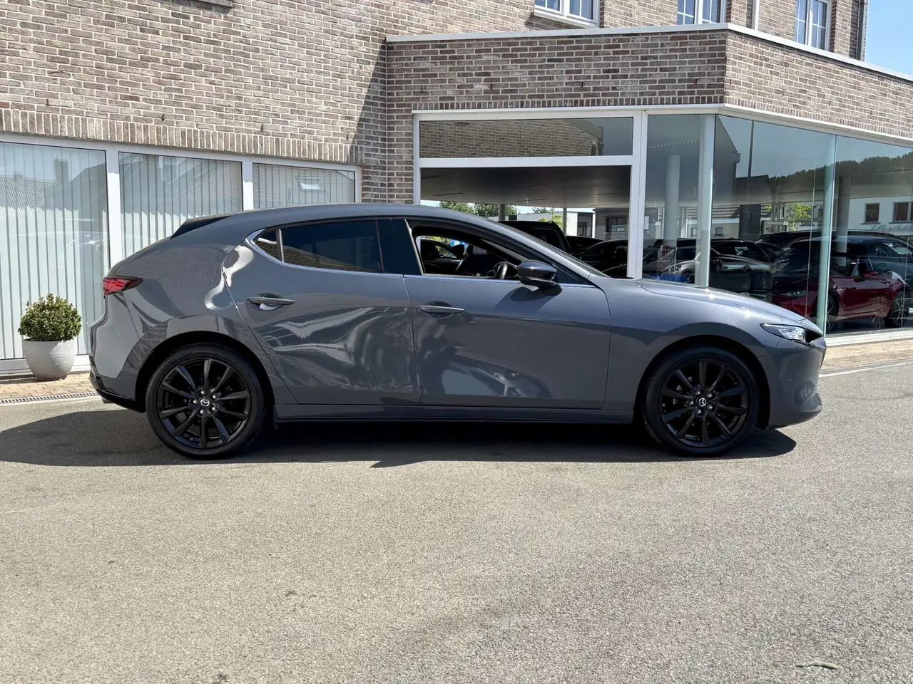 Mazda 3 - 6