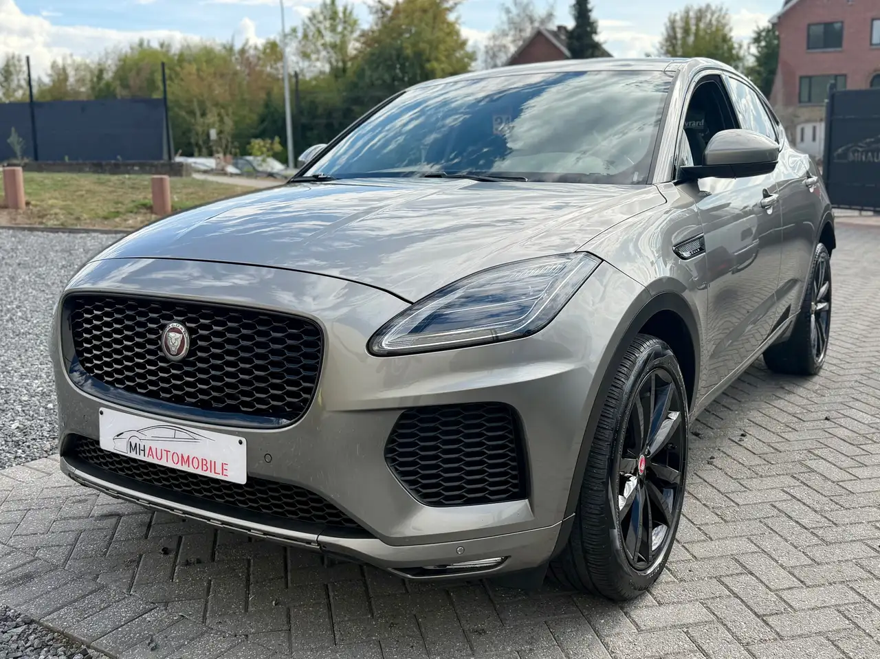 Jaguar E-Pace - 4