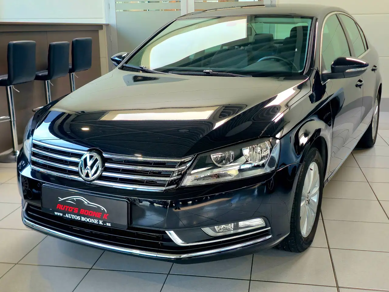 Volkswagen Passat - 4