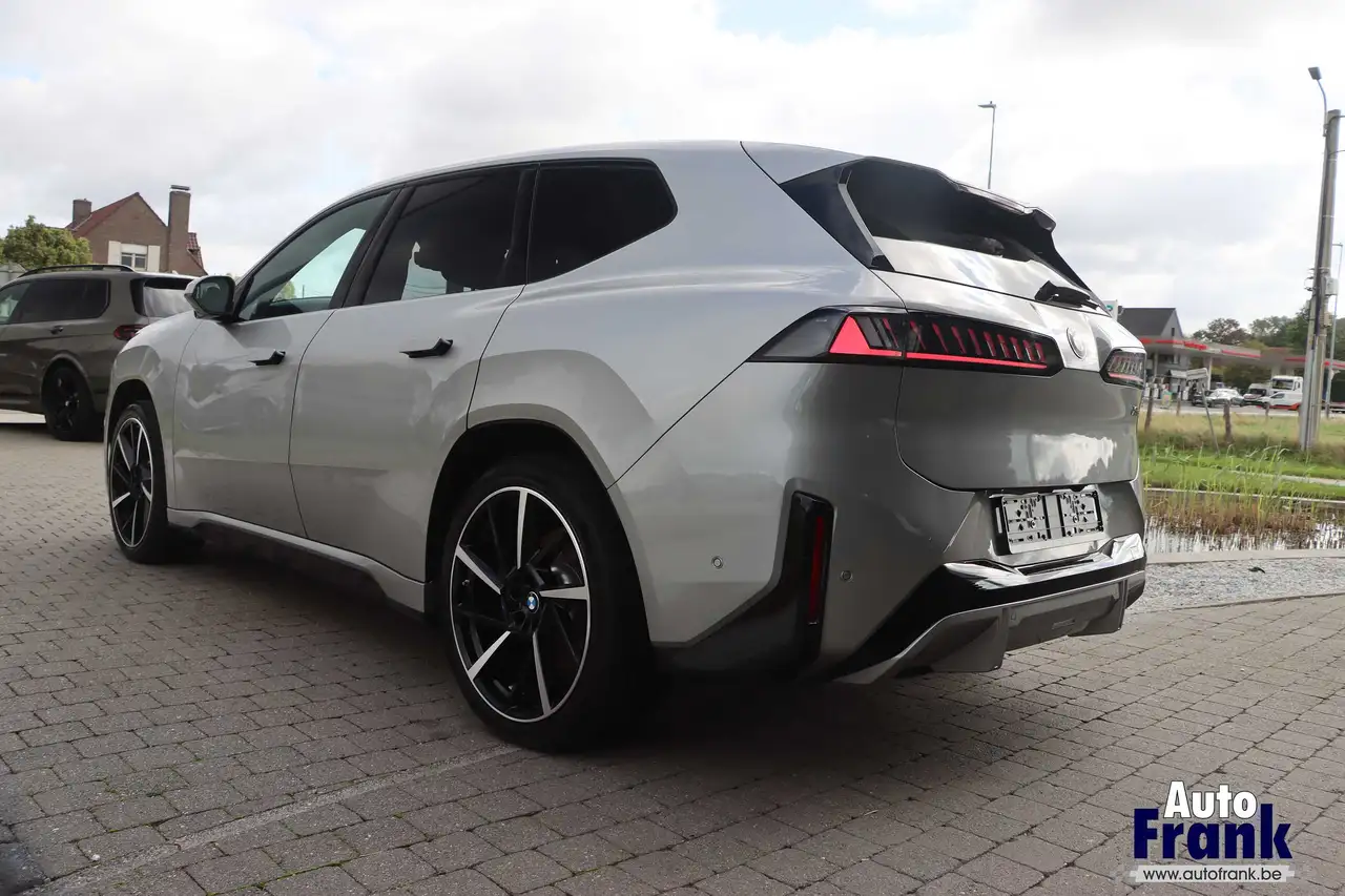 BMW iX3 - 5