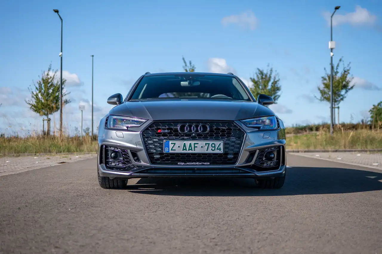 Audi RS4 - 5