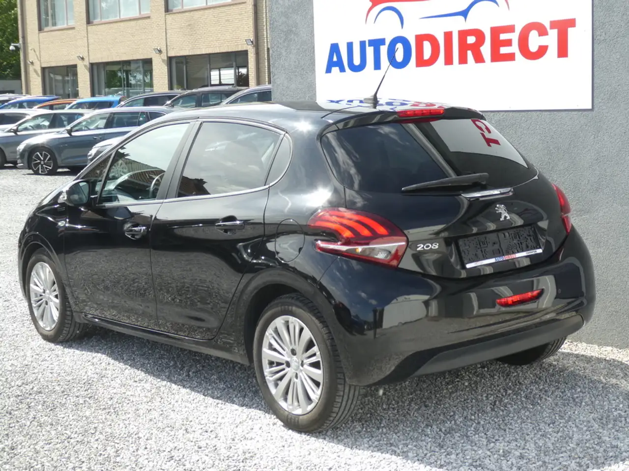 Peugeot 208 - 3