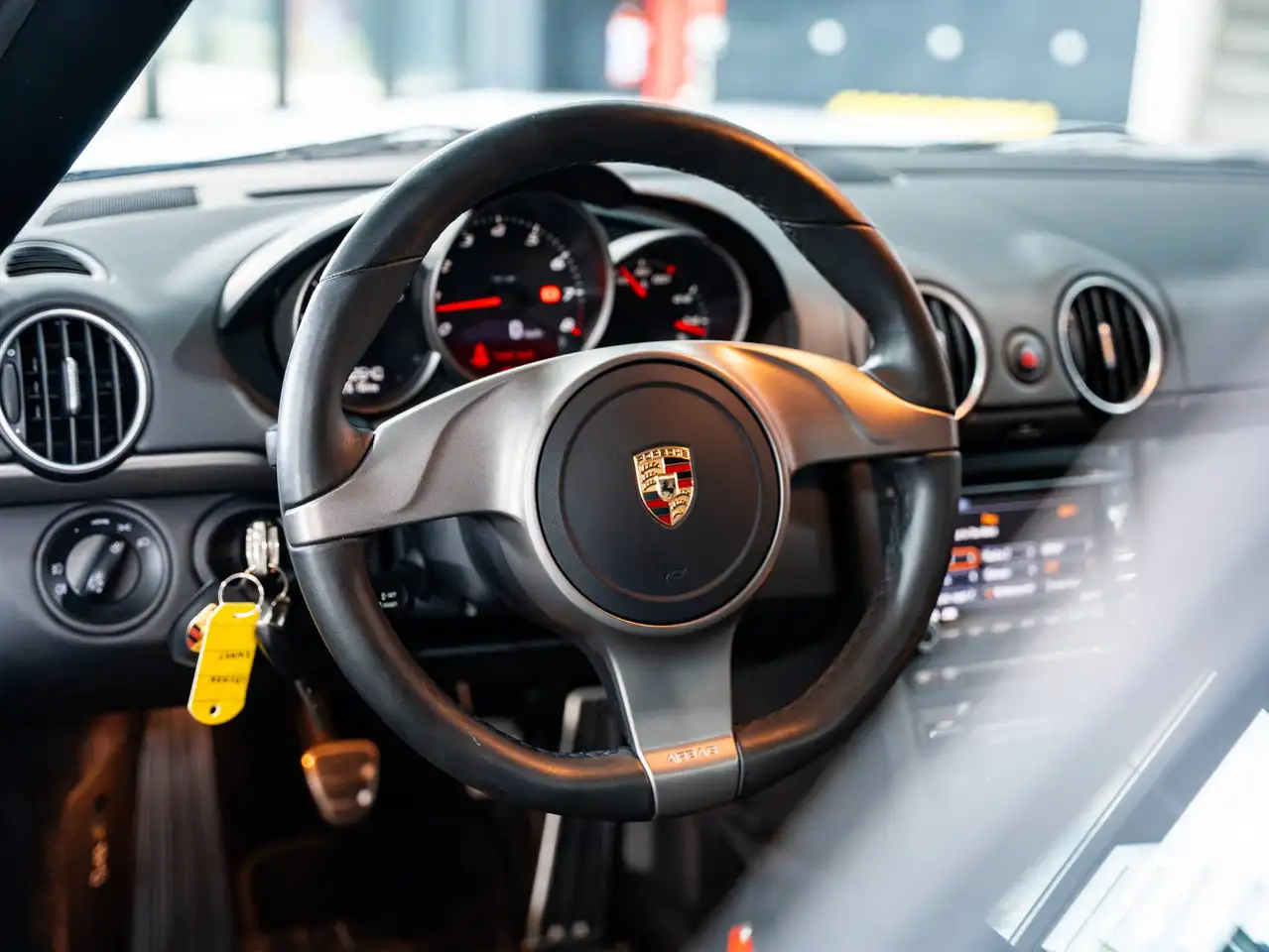 Porsche Cayman - 8