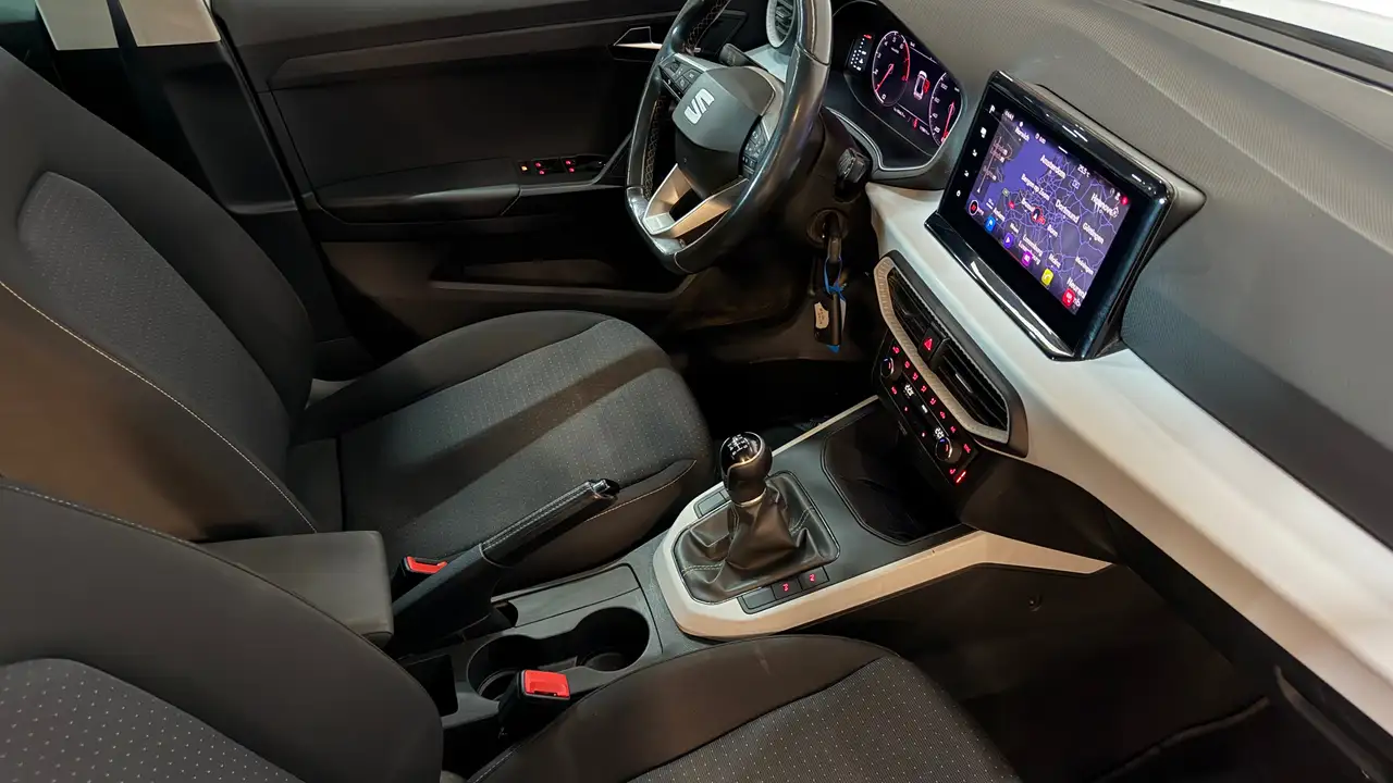 SEAT Arona - 8