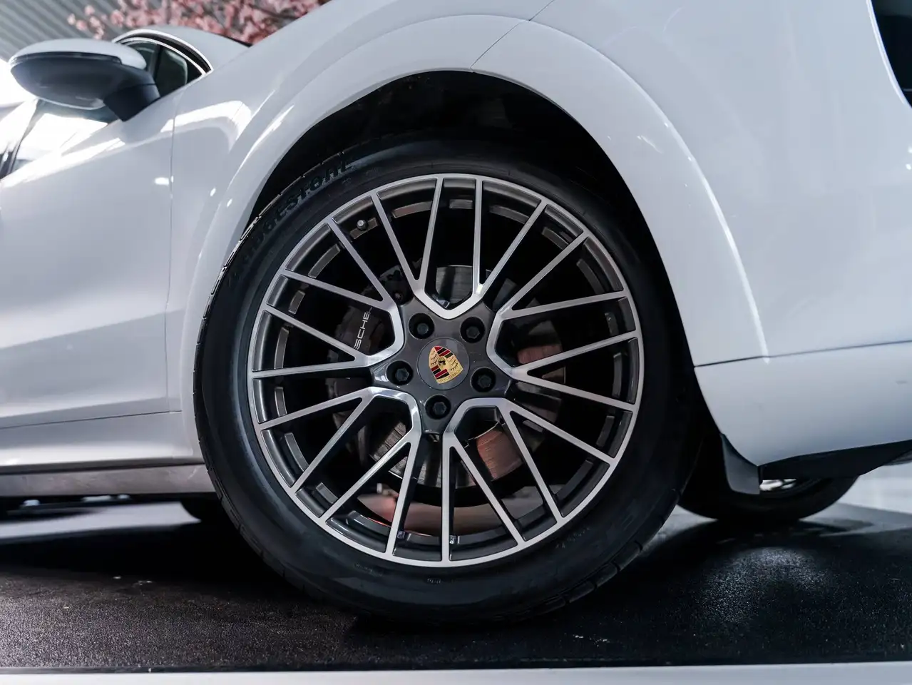 Porsche Cayenne - 5
