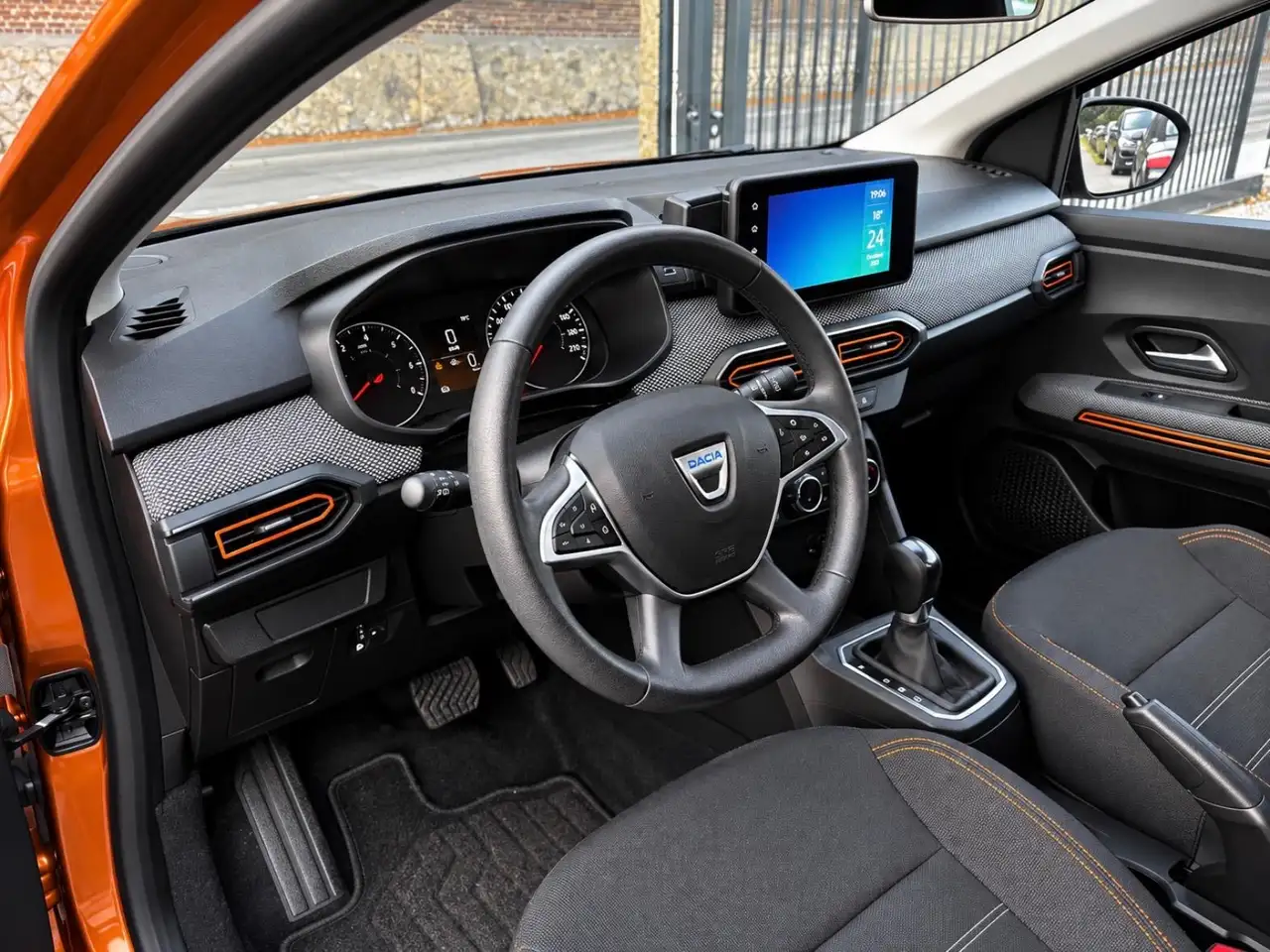 Dacia Sandero - 8