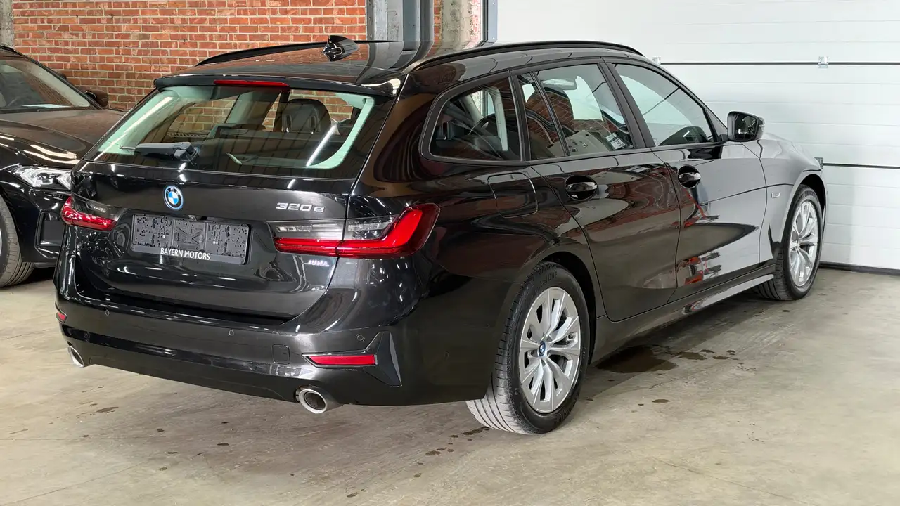 BMW 320 - 2