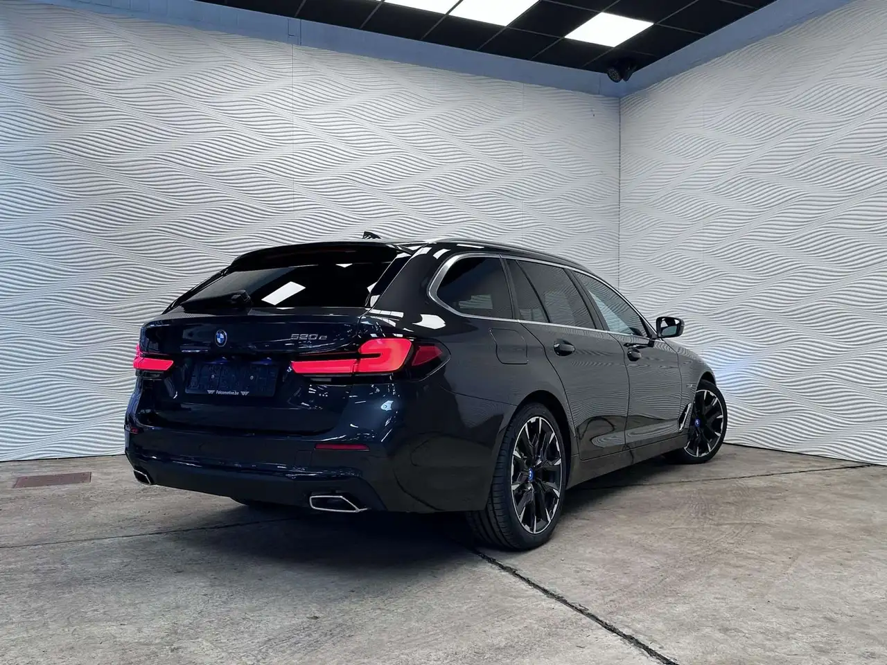 BMW 520 - 12