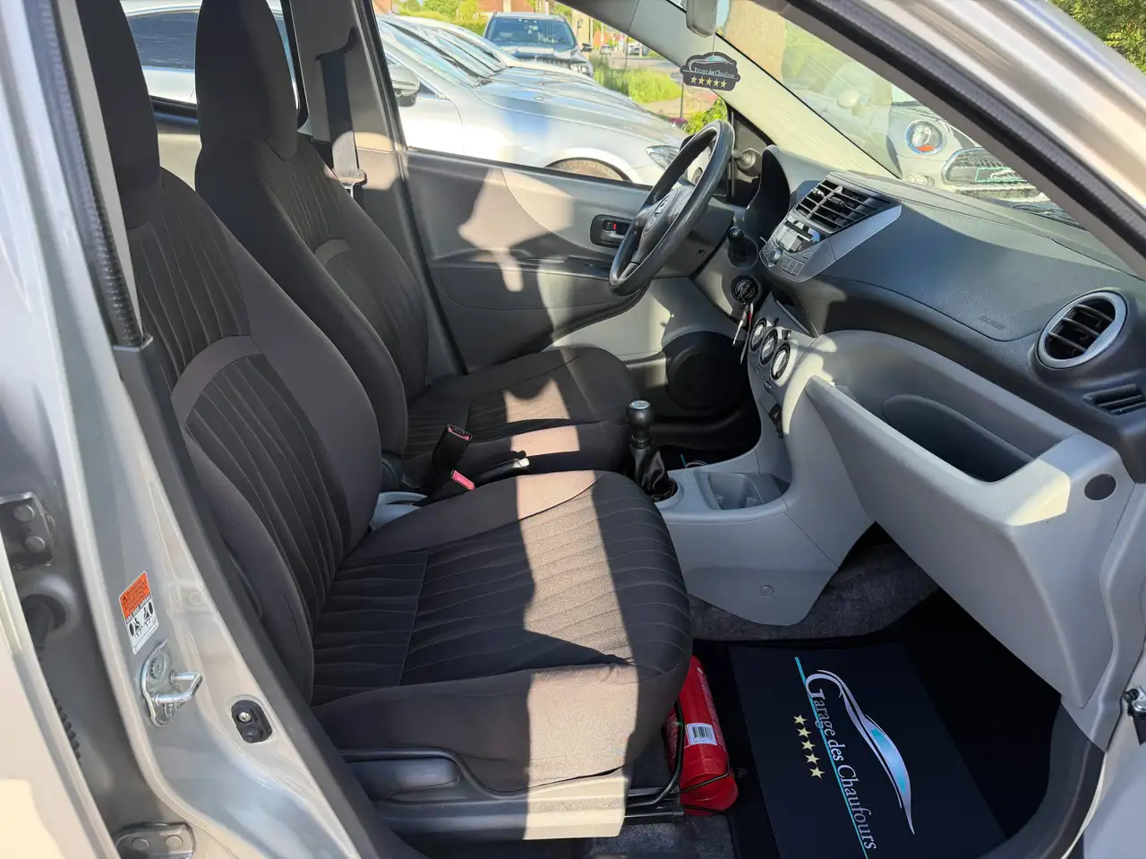 Nissan Pixo - 12