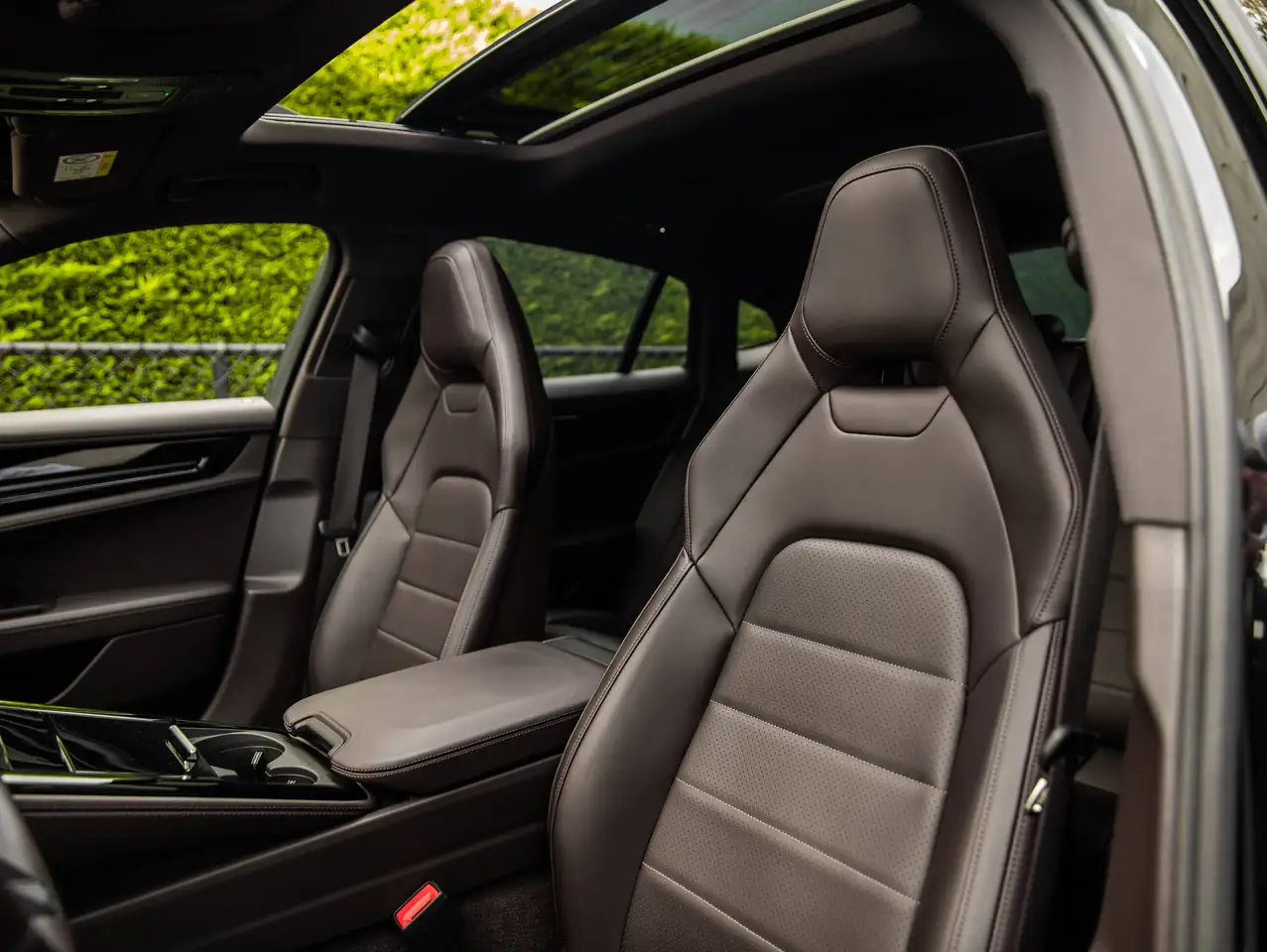 Porsche Panamera - 8