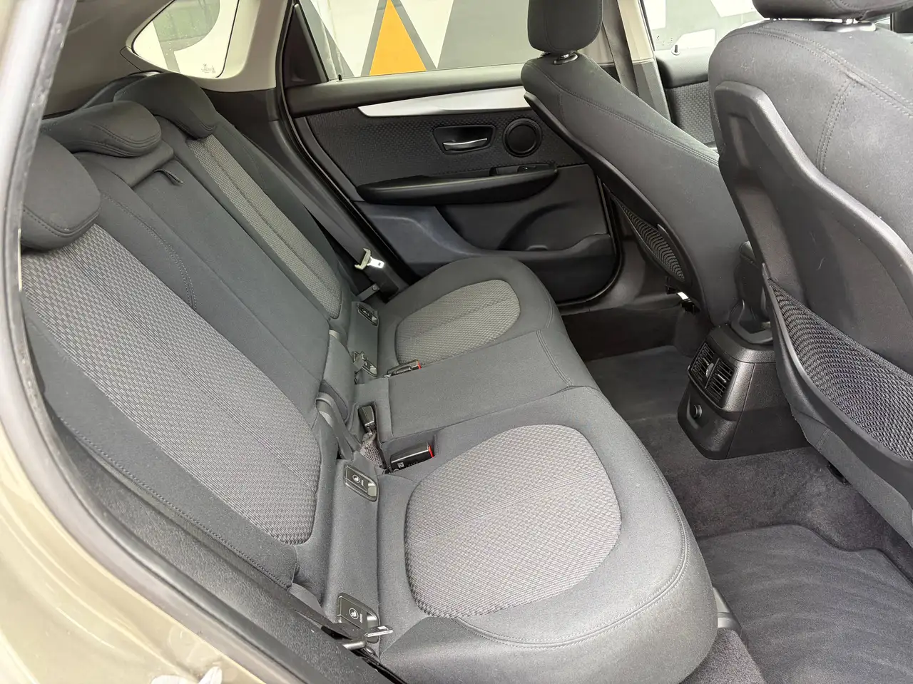 BMW 218 - 9