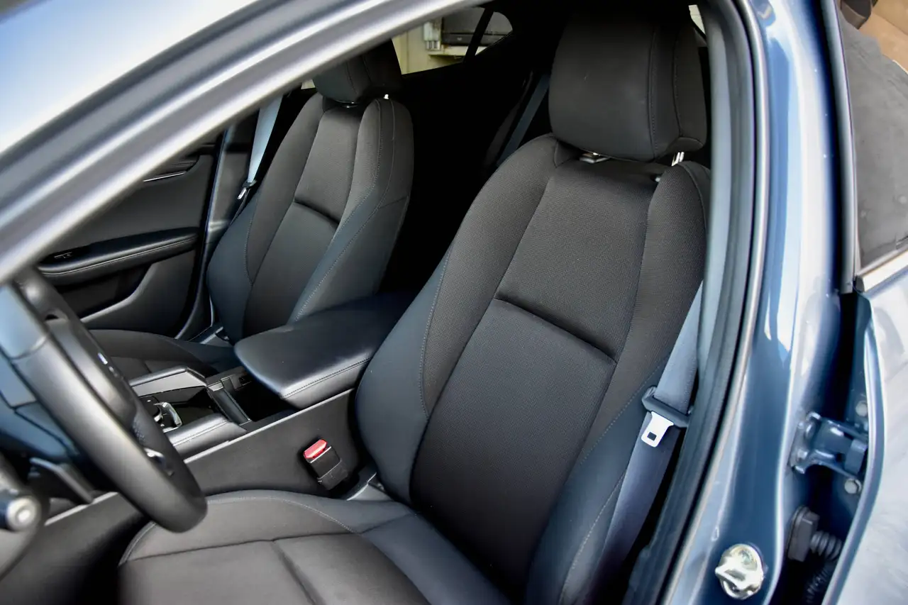Mazda 3 - 7