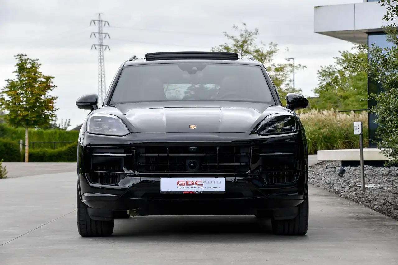 Porsche Cayenne - 4