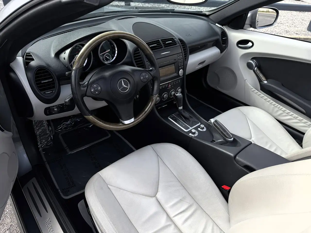 Mercedes-Benz SLK 200 - 11