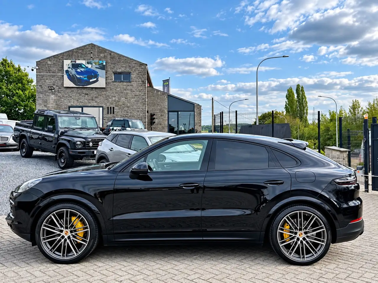 Porsche Cayenne - 8