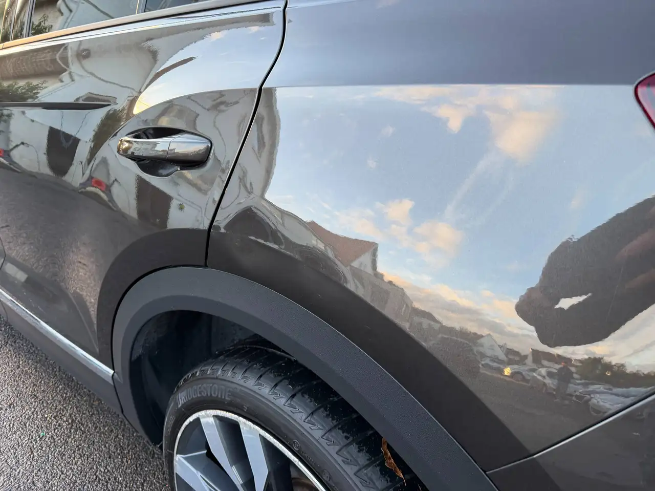 Volkswagen T-Roc - 4