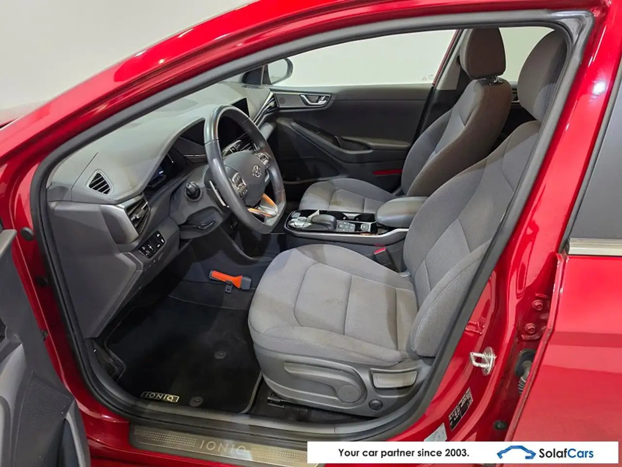 Hyundai IONIQ - 7