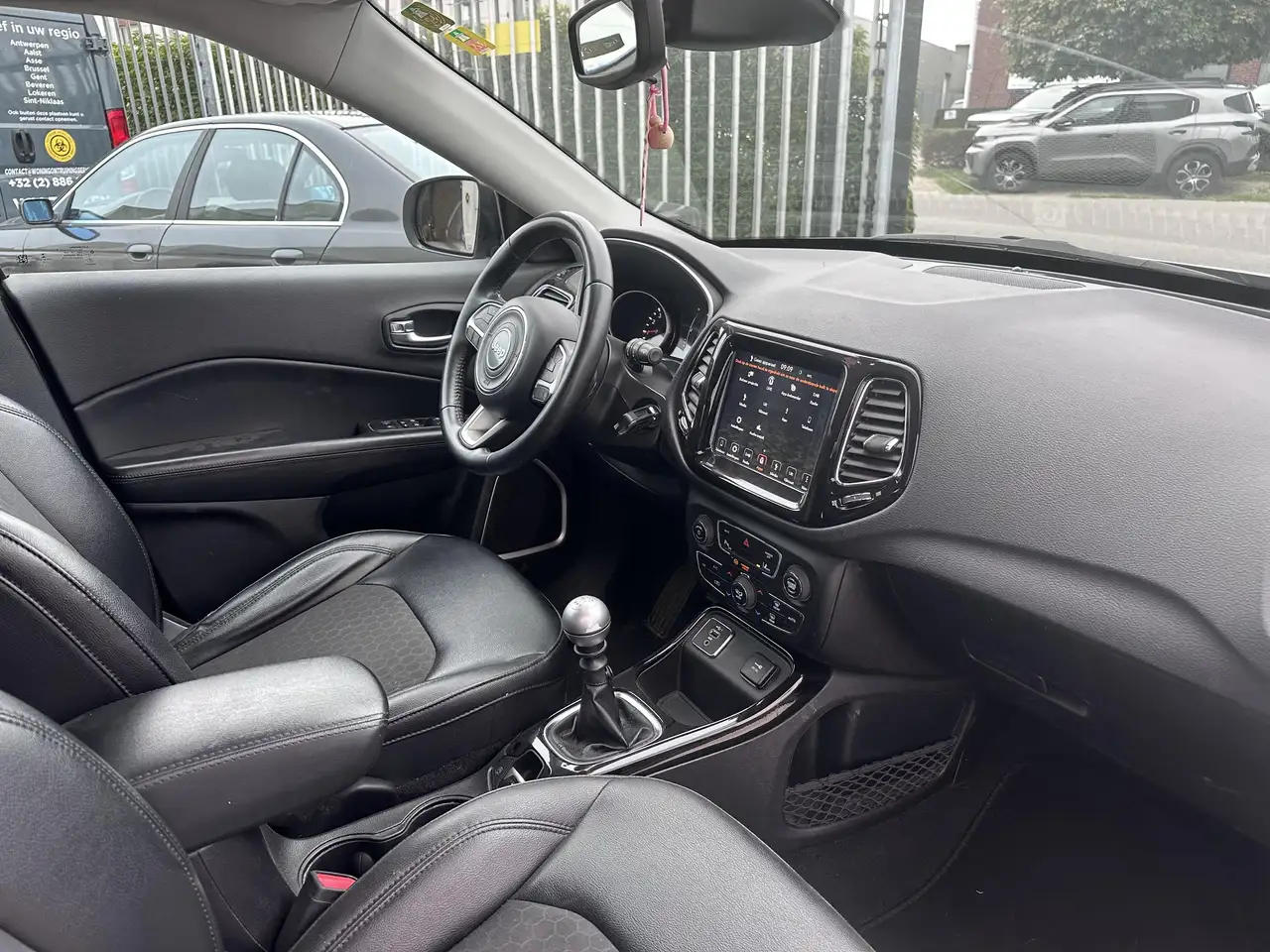 Jeep Compass - 2