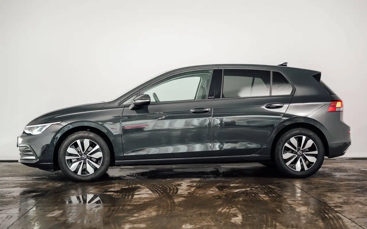 Volkswagen Golf - 2