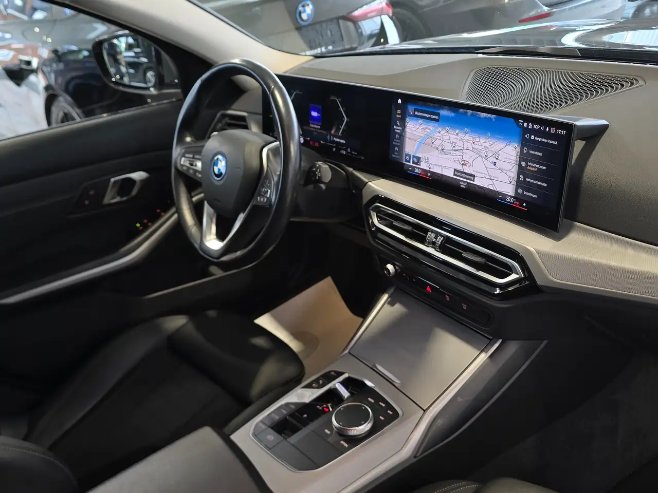 BMW 320 - 12