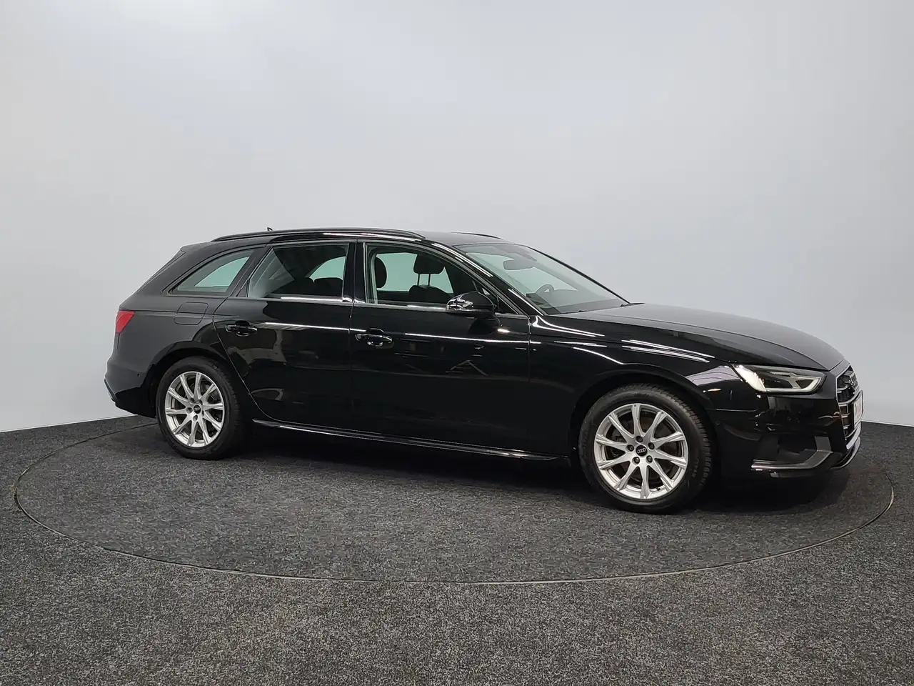 Audi A4 - 8