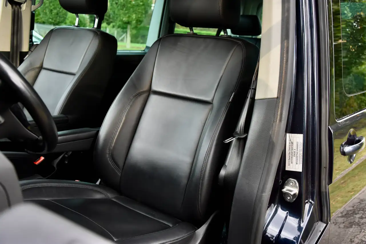 Volkswagen T6 Caravelle - 6