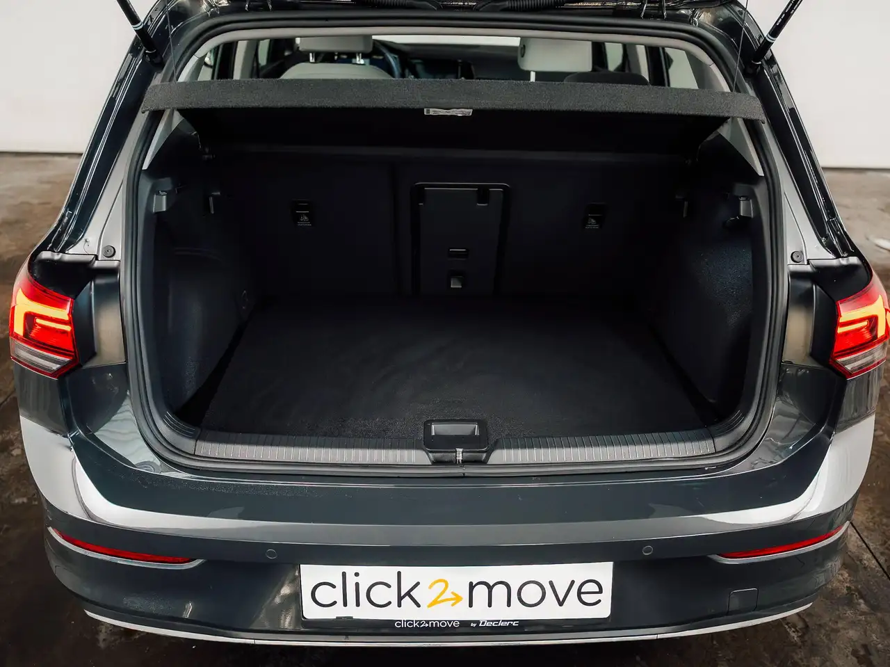 Volkswagen Golf - 8
