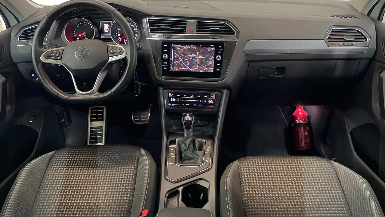 Volkswagen Tiguan - 3